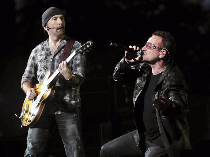 Bono y The Edge, integrantes del grupo U2