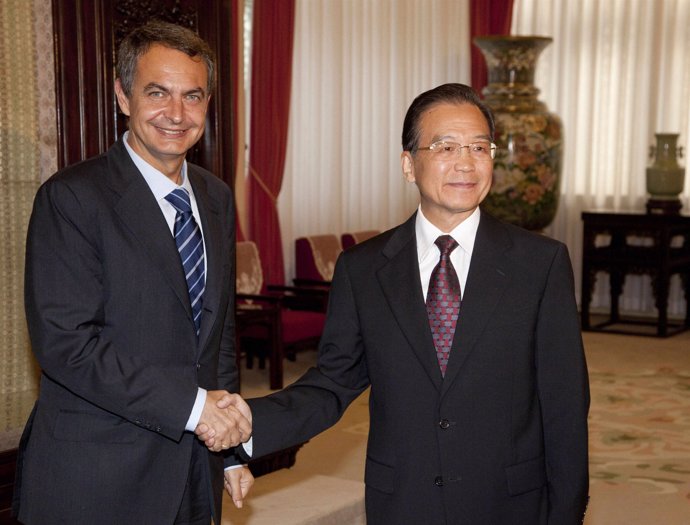Zapatero con el primer ministro chino, Wen Jiabao