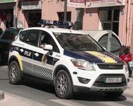 Portal de la vivienda donde sucedieron los hechos