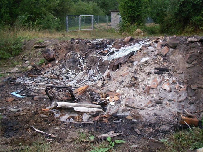 Basurero ilegal en el Parque Natural de Redes (Caso)