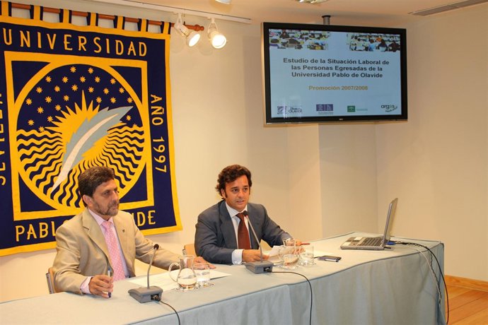 El rector de la UPO, Juan Jiménez, en rueda de prensa