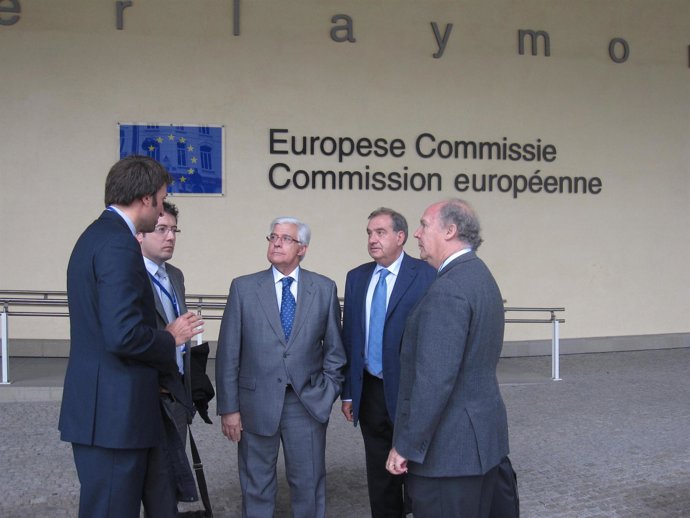 Arguilé y el Comisario de Agricultura de la UE