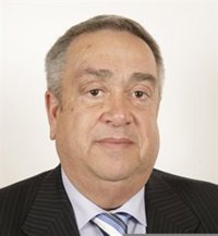 Carracao (PSOE) no ve intención en Caruana de romper el diálogo con España, sino presión de la oposición