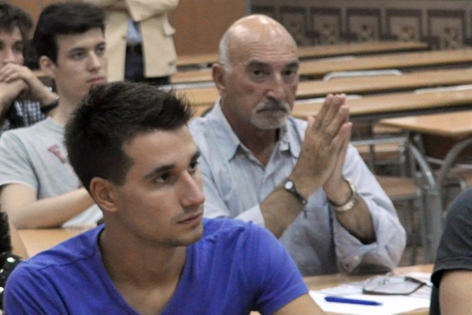 Estudiante de 76 años en la Universidad