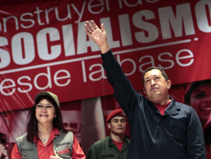 El presidente de Venezuela, Hugo Chávez, con la presidenta de la Asamblea Nacion