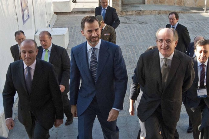 Brufau, Sebastián y el Príncipe Felipe durante el Congreso Mundial de GLP