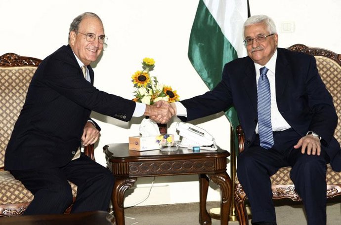 Benjamin Netanyahu y George Mitchell