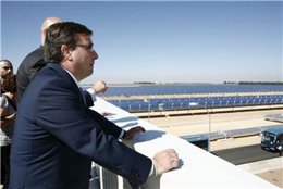 Vara en planta energía renovable