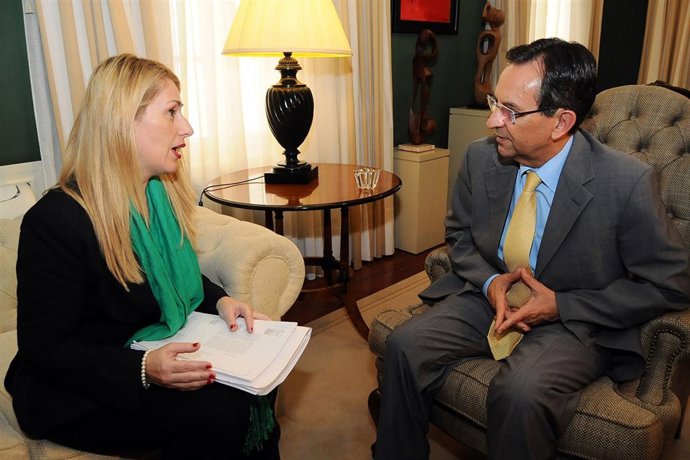 Parlamento De Canarias. ACAVITE