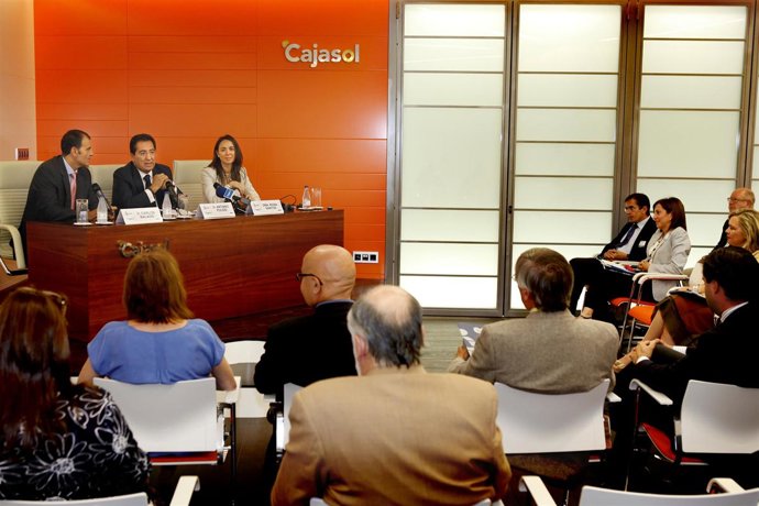 Clausura de la XX asamblea de los montes de piedad