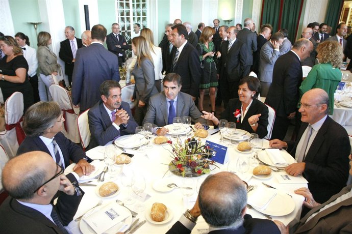 Gorostiaga protagoniza el Foro El Diario Montañés