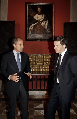 Camps junto al ministro de Economía lituano