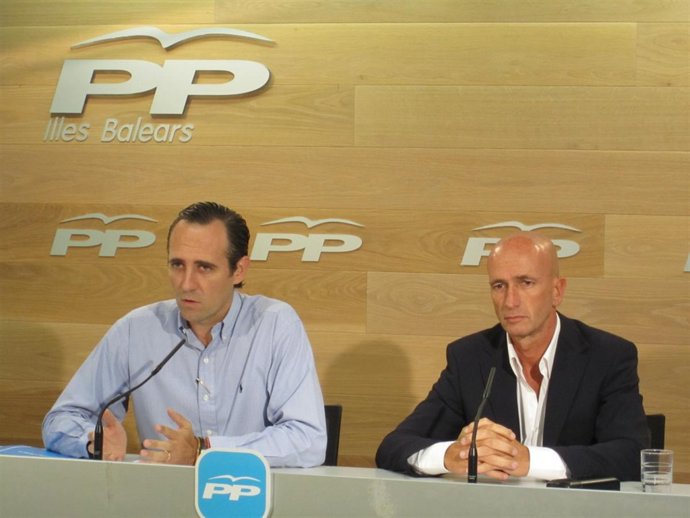 Bauzá y Pastor durante la rueda de prensa. 