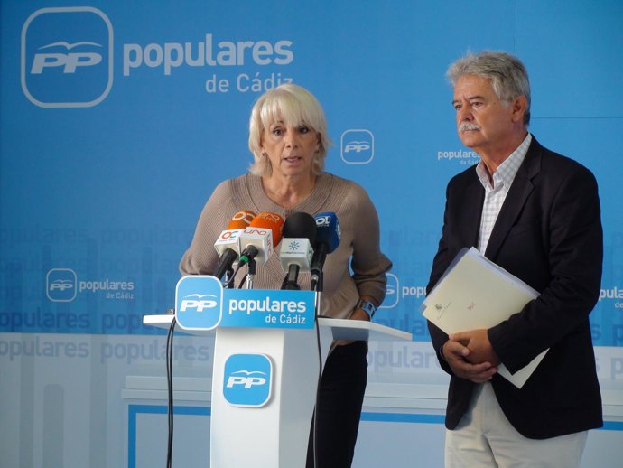 Fotos RP Teófila Martínez Y Aurelio Sánchez (PP) PGE 2011 (02 10 10)