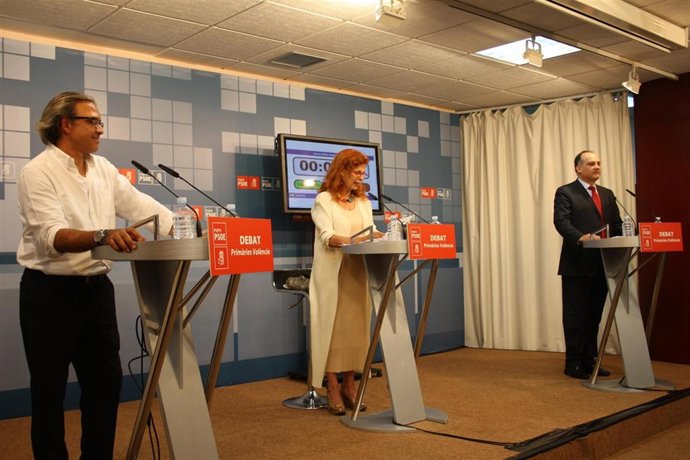 Mata y Calabuig en el debate, moderado por Alborch