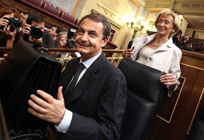 Zapatero y De la Vega en el Congreso en el Debate