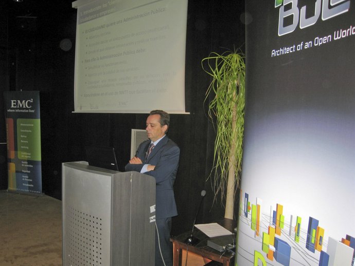 Una ponencia en el Foro