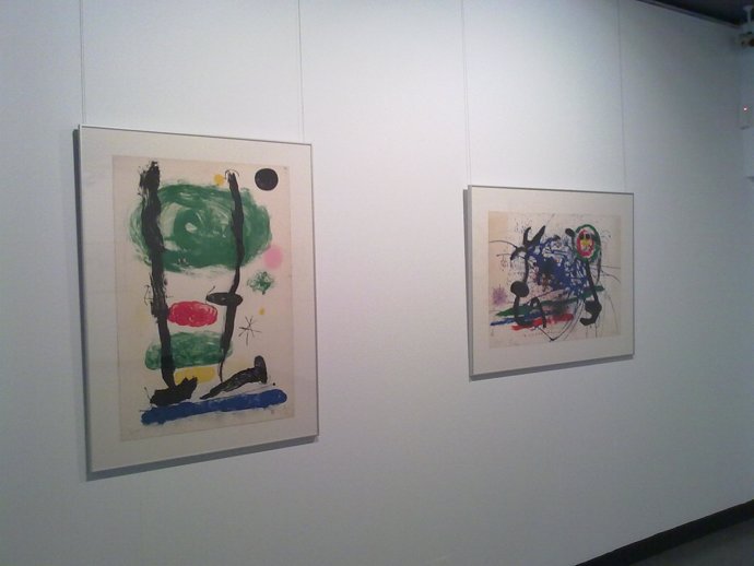 Grabados de Joan Miró expuestos en la sala Juan Cas de La Laguna.