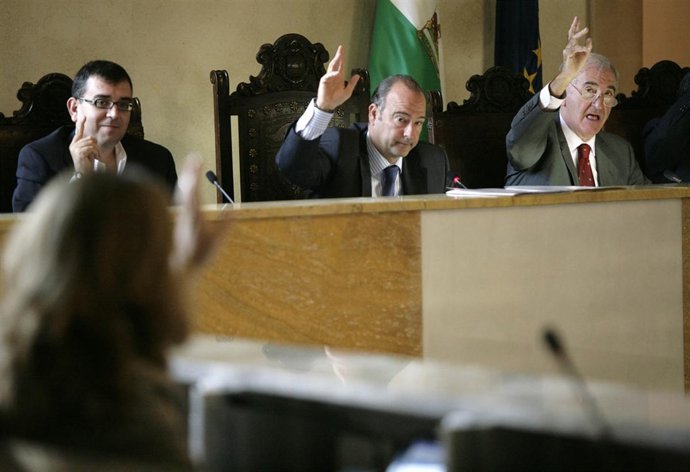 NOTA AYUNTAMIENTO ALMERIA / RUEDAS DE PRENSA