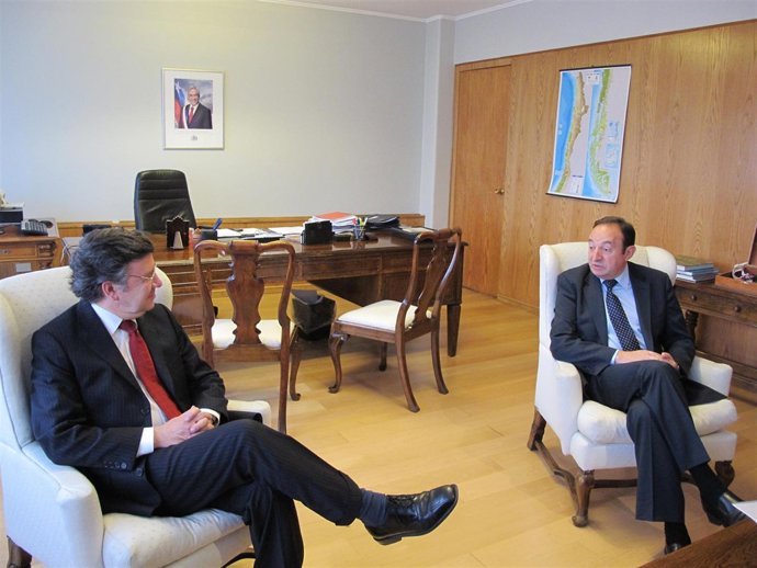 Sanz y Lavín encuentro en Chile