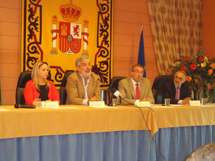 Nota De Prensa Y Foto Entrega Diplomas FAFFE