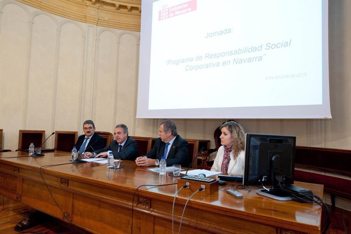 El Presidente inaugura una jornada sobre Responsabilidad Social Corporativa. 
