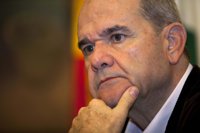 Chaves pide a Venezuela "más contundencia"