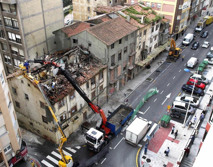 INICIO DERRIBO CALLE ALTA