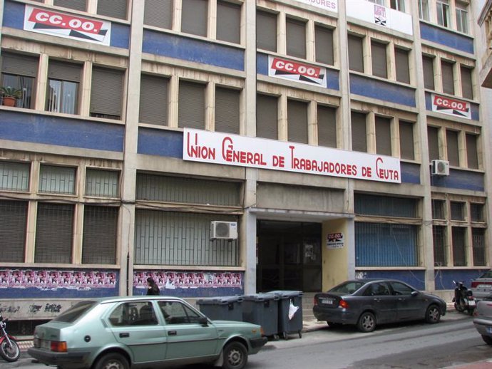 Edificio de los sindicatos en Ceuta