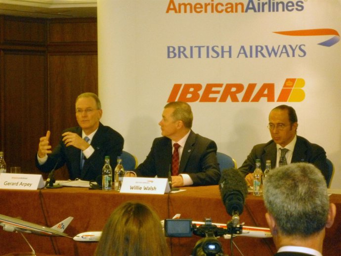 Presidente de Iberia, Antonio Vázquez,consejero delegado de British Airways, Wil
