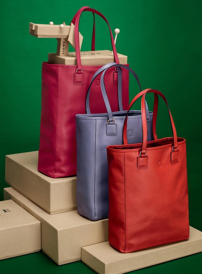 Nueva línea de bolsos Barcelona de Loewe