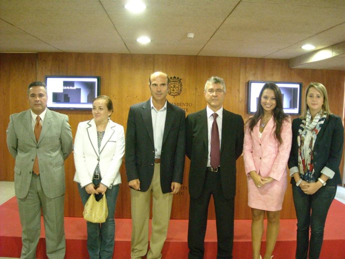 El concejal de Tráfico del Ayuntamiento de Alicante, Juan Seva, en la presentaci