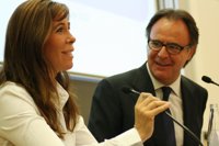 Camacho (PP) advierte de que la prioridad no es reformar la Constitución sino la crisis