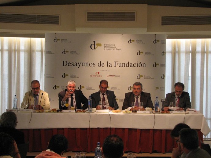 Conferencia De Tovar