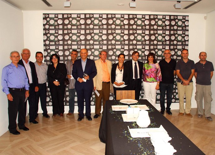 Grupo de la exposición  de cerámica 'Viva la vida'