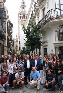 Grupo de jóvenes estudiantes del Instituto Cervantes
