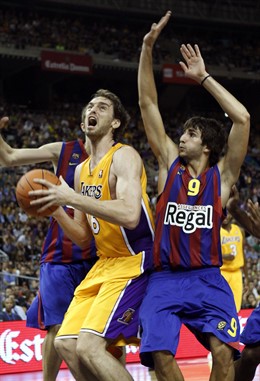 El Barça venció a los Lakers