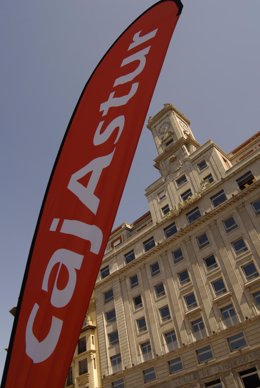 Fachada Del Edificio De Cajastur.