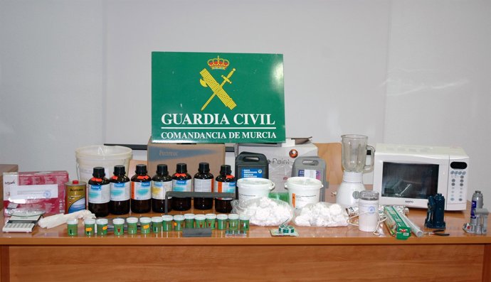 La Guardia Civil desarticula una organización de narcotraficantes que operaba en