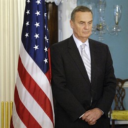 El ex comandante de la OTAN James Jones