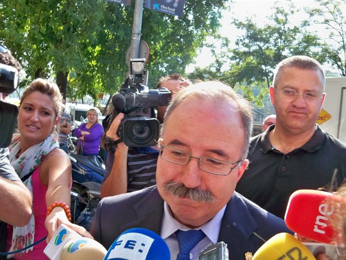 El concejal de Urbanismo a la llegada al Palacio de Justicia