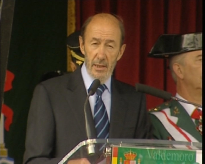 La Guardia Civil abuchea a Rubalcaba