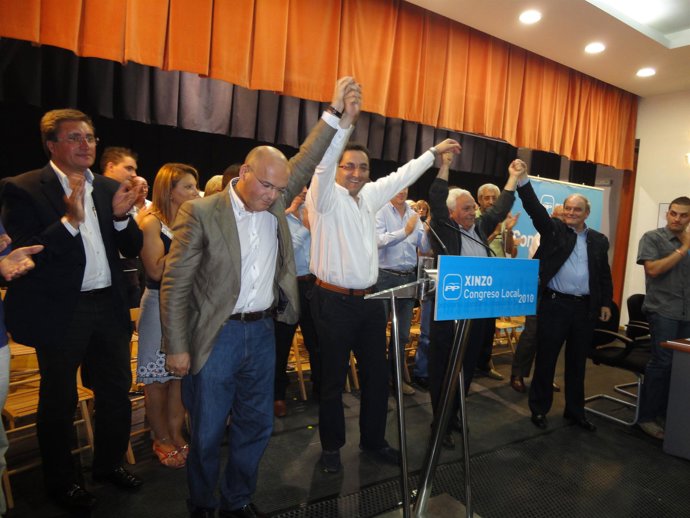 Antonio Pérez en su elección como candidato a la Alcaldía 2011