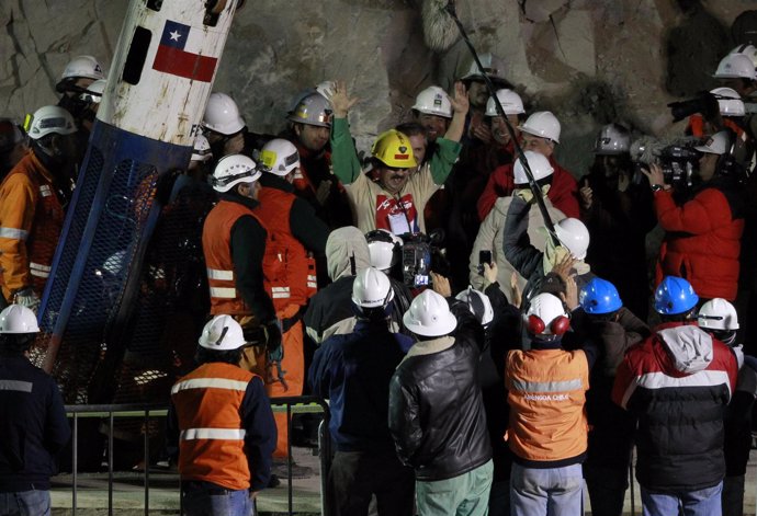 Tercer minero chileno liberado