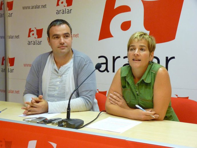 jon abril y rebeka ubera