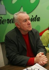 Cayo Lara cree que Barreda encabeza "una rebelión interna" en el PSOE contra Zapatero "con el respaldo de Bono"