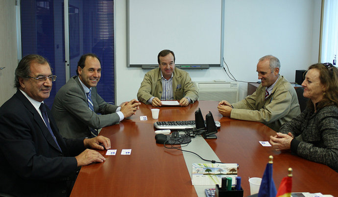 Reunión del PP con la directiva de la empresa. 