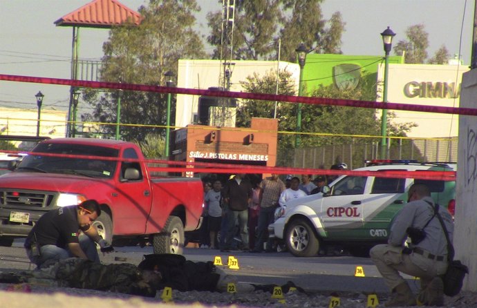 Mueren seis personas en un tiroteo en Chihuahua