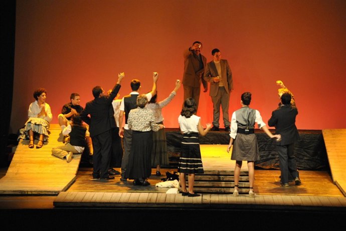 Momento de la actuación 'Josefina, una historia diferente'