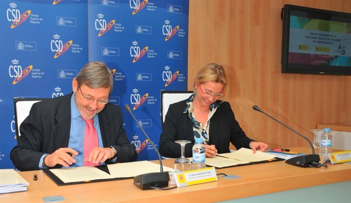 Lissavetzky y Eva Almunia firman un convenio de colaboración